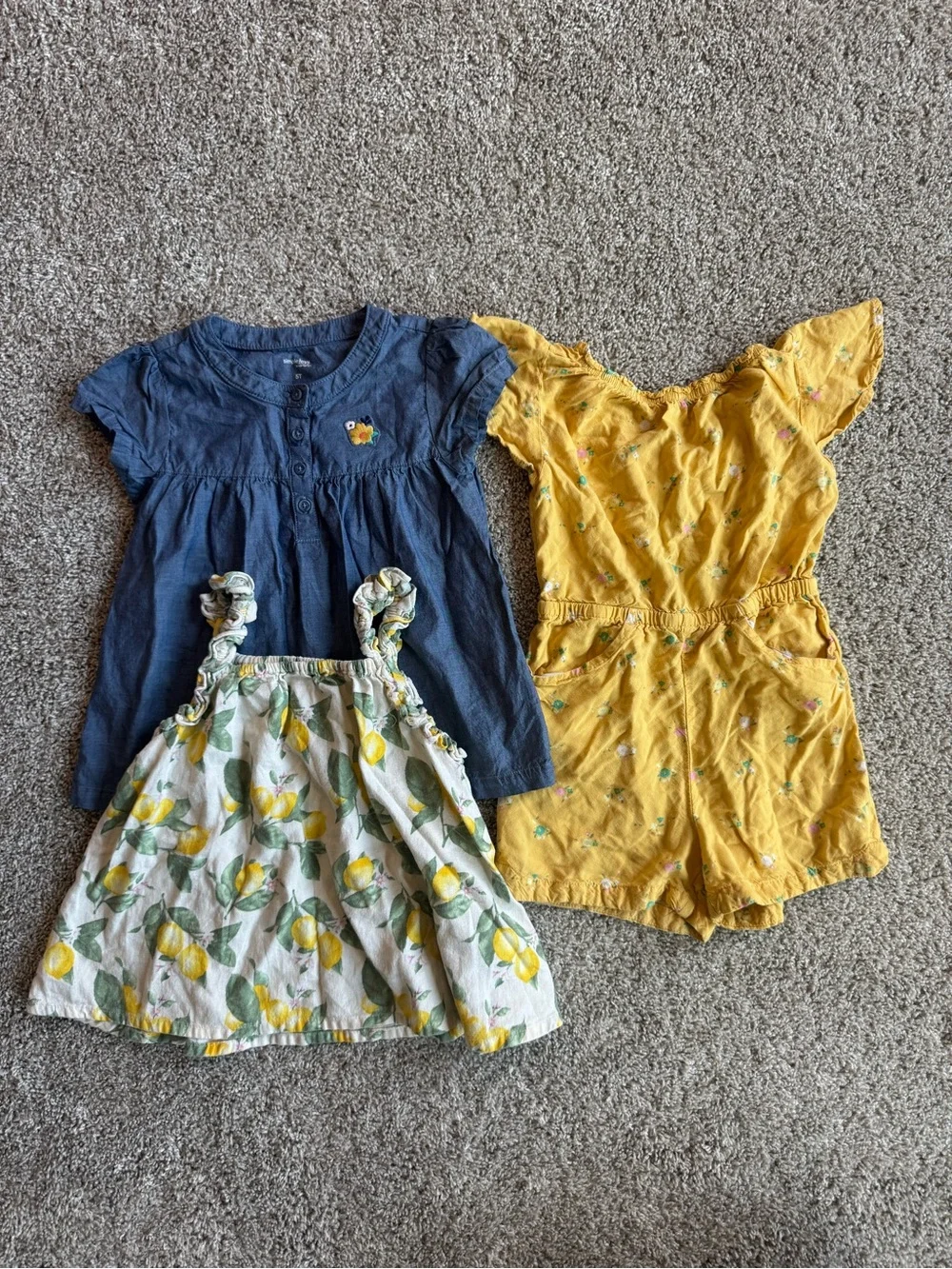 Old Navy cute girls